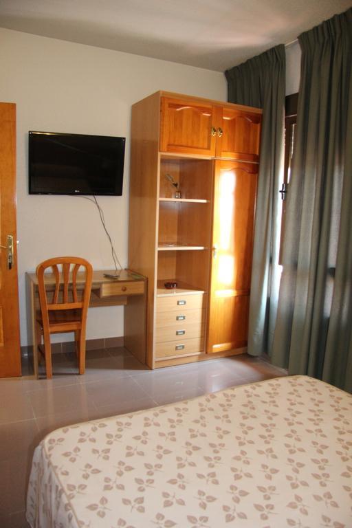 Hostal Cazalegas Dış mekan fotoğraf